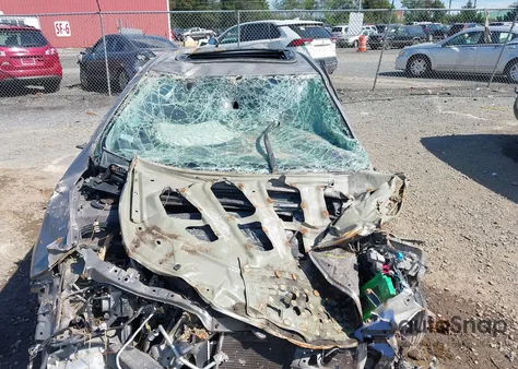 2014 Toyota Corolla Le Premium z USA, uszkodzony, nr VIN 2T1BURHE6EC145977